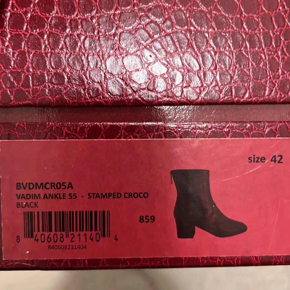 Tamara Mellon Vadim Crocodile Embossed Ankle Bootie - Picture 9 of 11